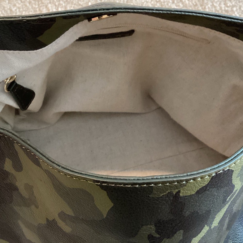 Mark & Graham Leather Camouflage Shoulder Bag with Extra Strap - Picture 4 of 10